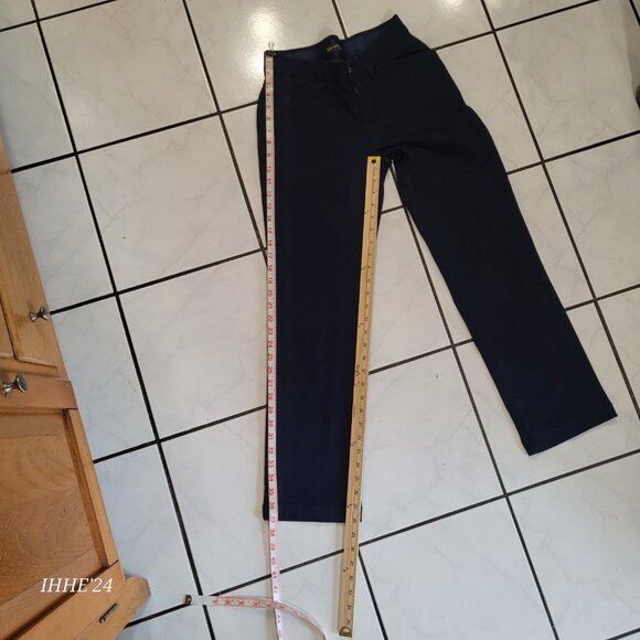 Lee Woman's Flex Motion Regular Fit Straight Leg Pants Size 2 - Picture 5 of 10